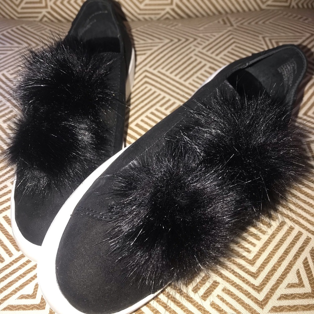 🚨 FINAL SALE!! Brand New Steve Madden Slip-On Sneakers!